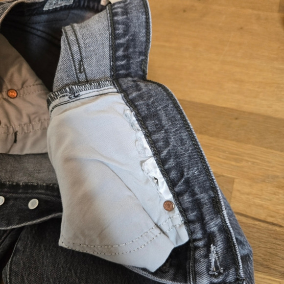 Levi's 24×27.5 Premium Wedgie High Rise Jean – Washed Black / Size 24 - Picture 5 of 10